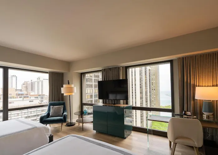 Luxury Hotels in Chicago