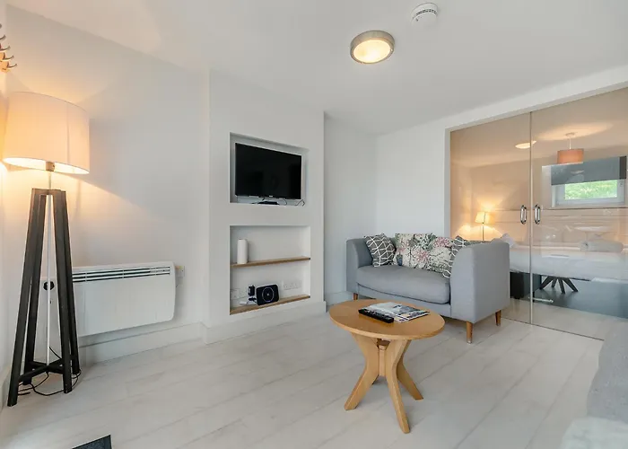 Luxury Hotels in Looe