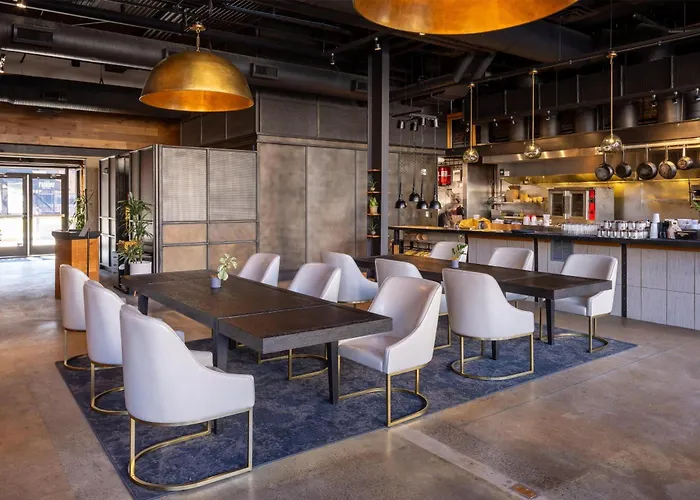 Foundry Hotel Asheville, Curio Collection By Hilton