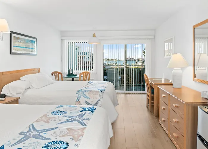 The Ocracoke Harbor Inn