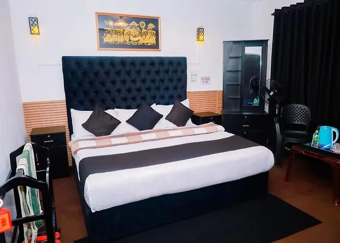 Luxury Hotels in Nuwara Eliya