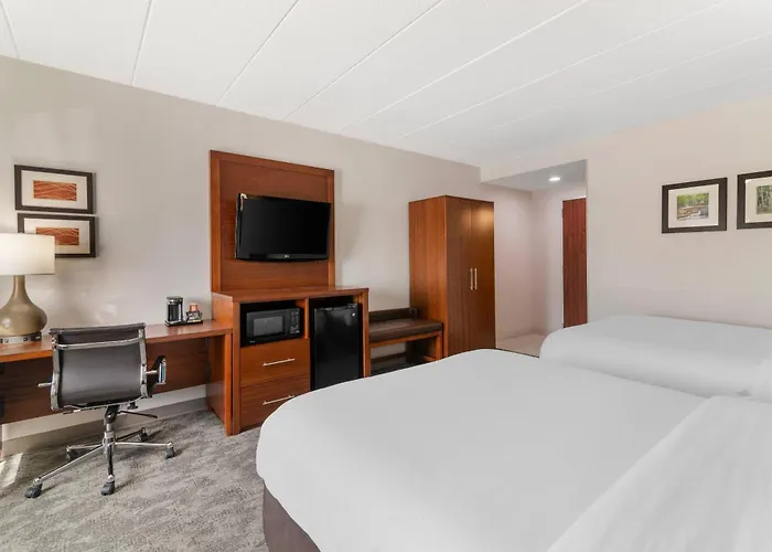 Comfort Inn Manchester Airport