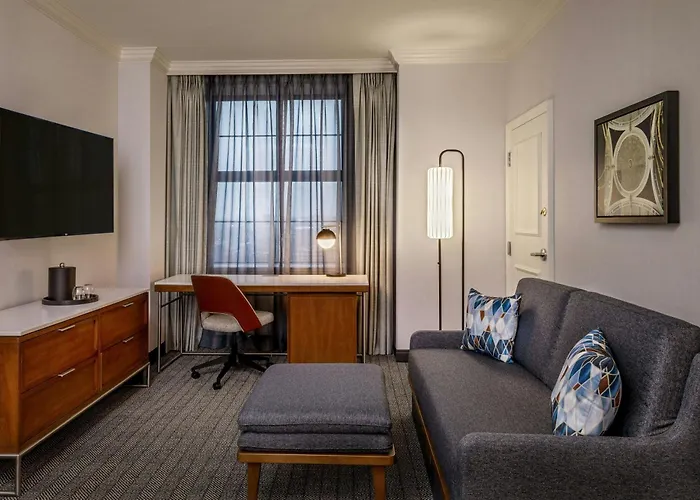 Courtyard By Marriott Boston Downtown Hotel