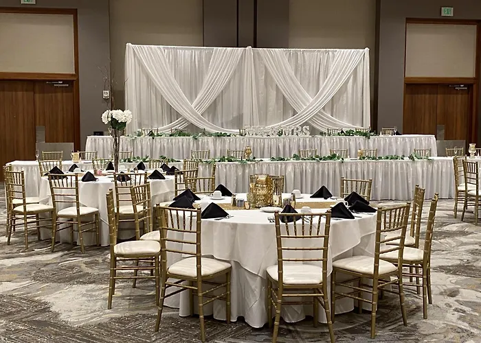 Doubletree By Hilton Bay City - Riverfront