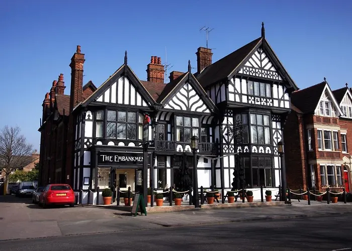 Luxury Hotels in Bedford
