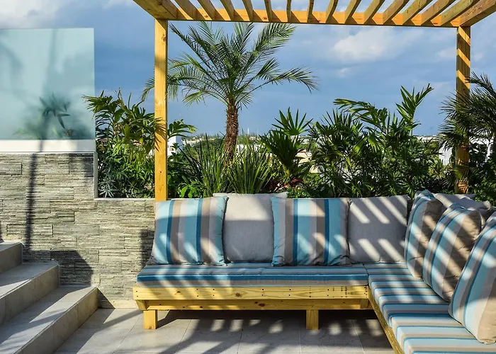 Newport House Playa Boutique Hotel Playa del Carmen