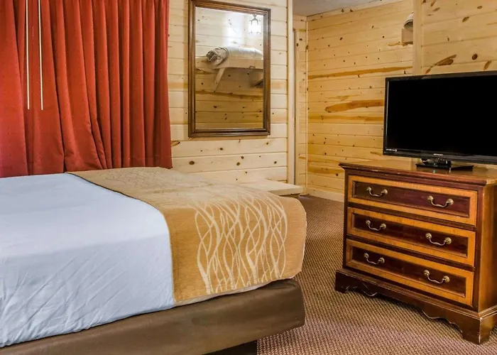 Econo Lodge Bayview Mackinaw City