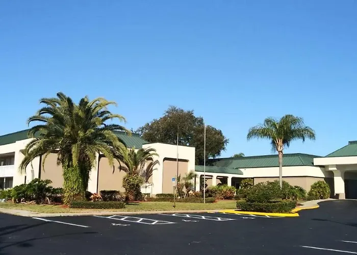Surestay Plus Hotel By Best Western Clearwater Central