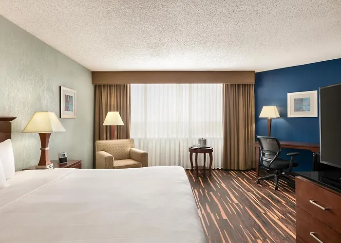 Wyndham Tulsa Hotel