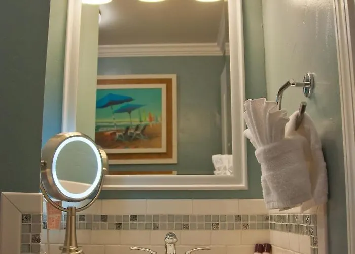 Capitola Beach Suites