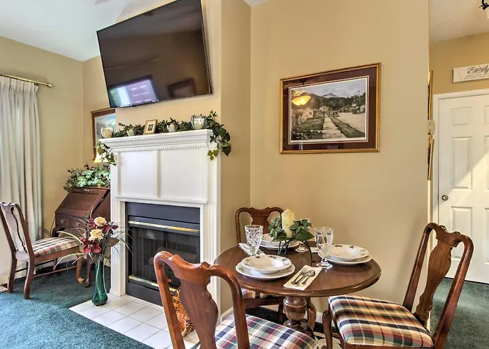 Gatlinburg Mountain Penthouse With Private Terrace! Apartment