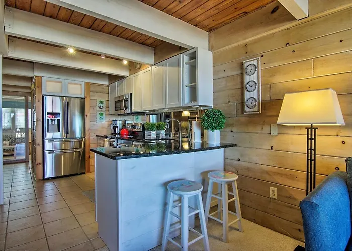 Ocean City Escape With Balcony, Grill And Ocean Views!
